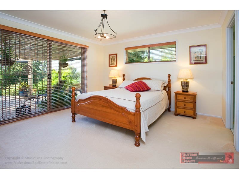 12 White City Dr, Oxenford QLD 4210