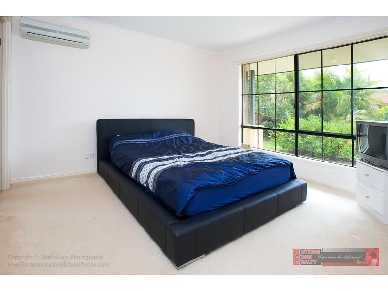 4 Fitzgerald Close, Maudsland QLD 4210