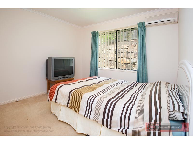 4 Fitzgerald Close, Maudsland QLD 4210