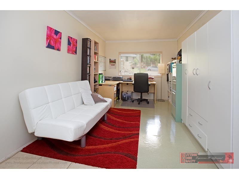 1/6 Musical Court, Oxenford QLD 4210