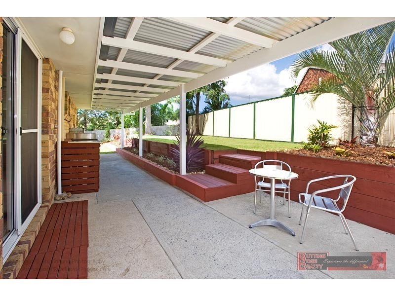 1/6 Musical Court, Oxenford QLD 4210