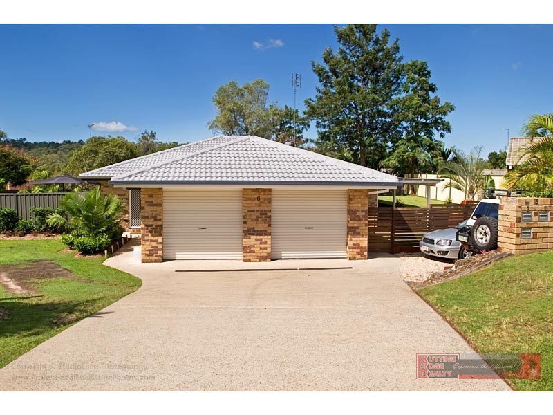 1/6 Musical Court, Oxenford QLD 4210