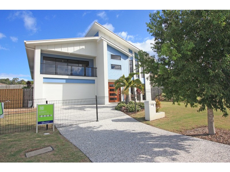 57 LAUGHLEN CHASE, Pacific Pines QLD 4211