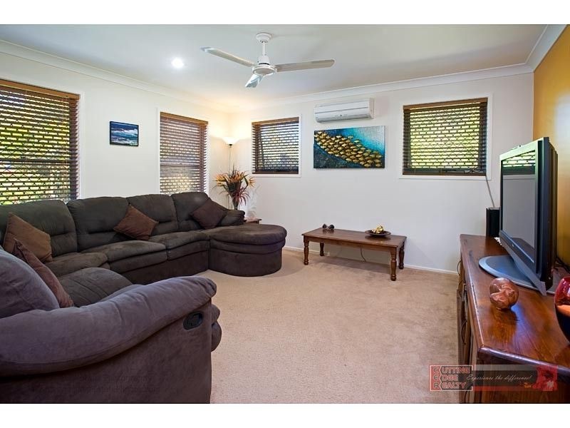 11 Calypso Court, Oxenford QLD 4210