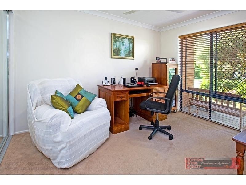 11 Calypso Court, Oxenford QLD 4210