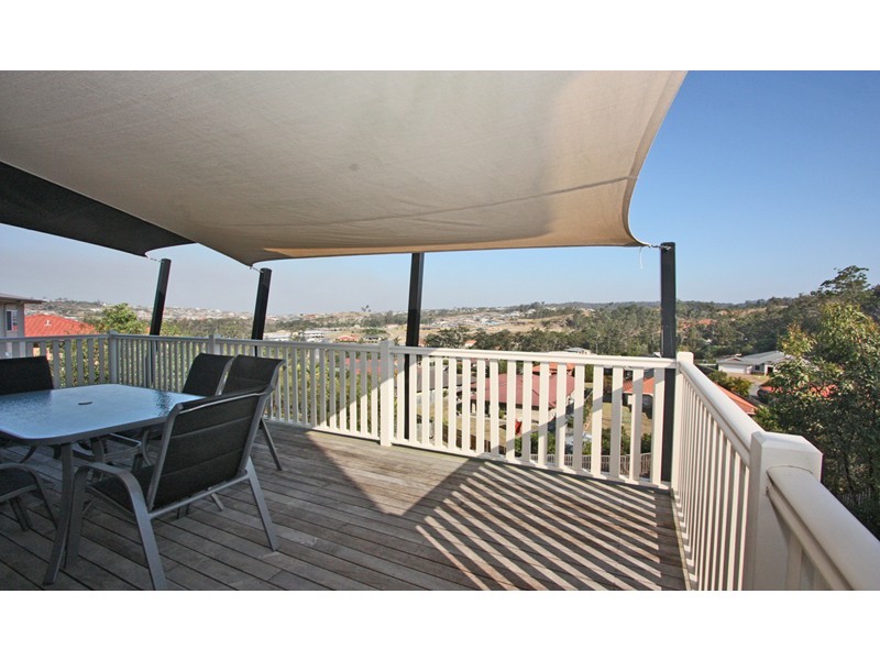 27 MALONEY CRES, Maudsland QLD 4210