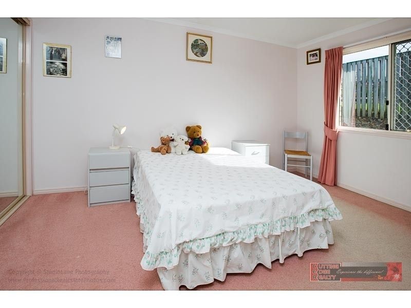 15 Corai Close, Pacific Pines QLD 4211