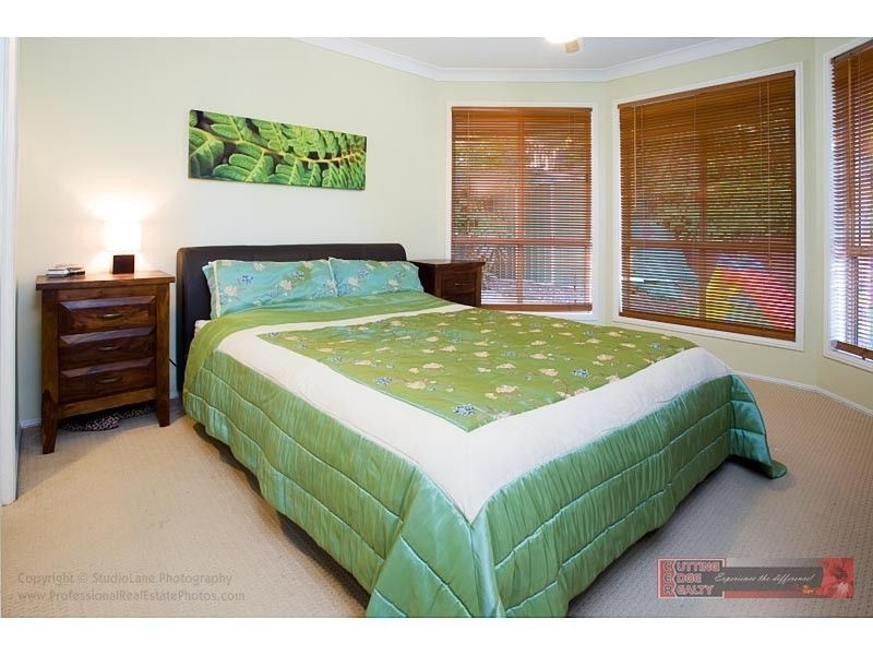 7 Polynesia Avenue, Pacific Pines QLD 4211
