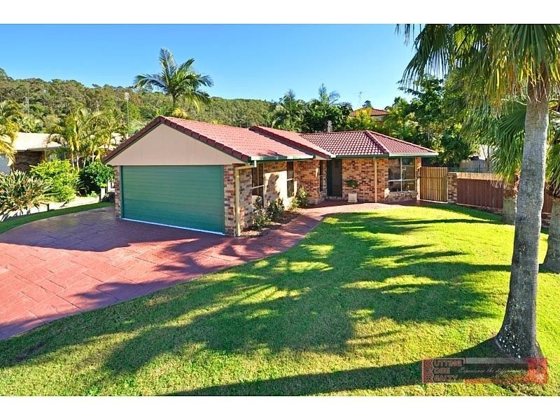 7 Polynesia Avenue, Pacific Pines QLD 4211