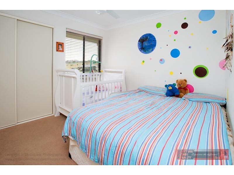 35 Witheren Cct, Pacific Pines QLD 4211