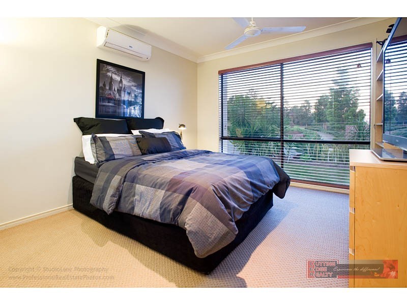 2 Salvado Dr, Pacific Pines QLD 4211