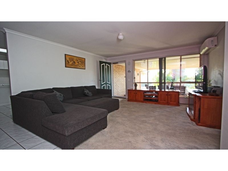 2/4 Hercule Court, Oxenford QLD 4210