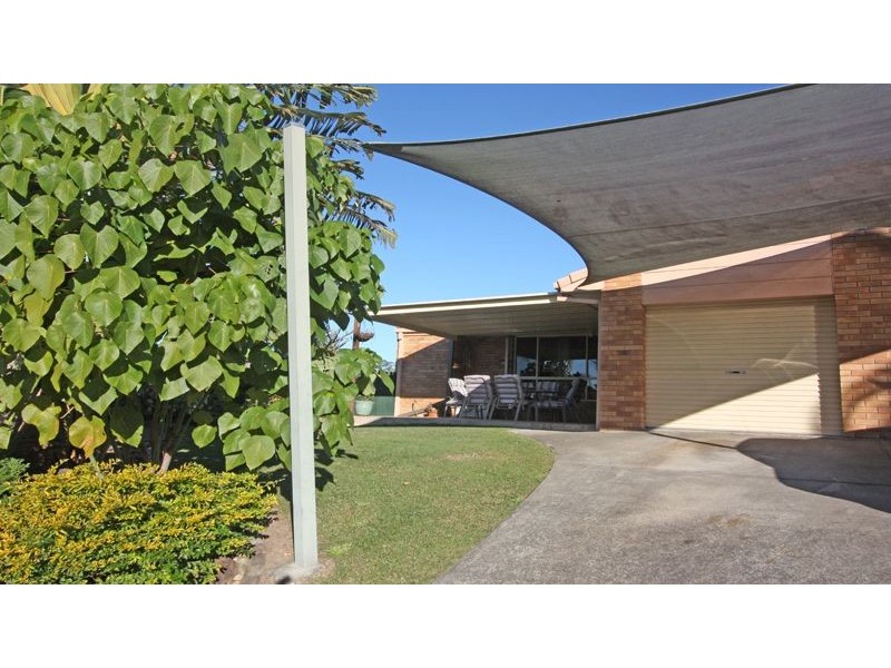 2/4 Hercule Court, Oxenford QLD 4210
