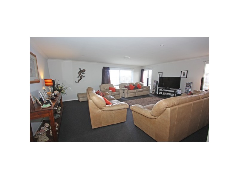 5 Freeling Place, Oxenford QLD 4210