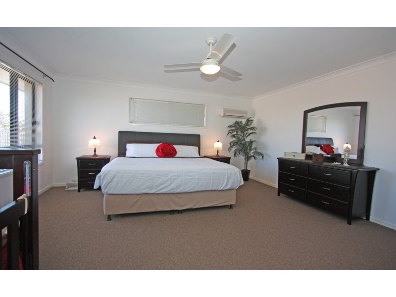 14 Mellum Cct, Pacific Pines QLD 4211