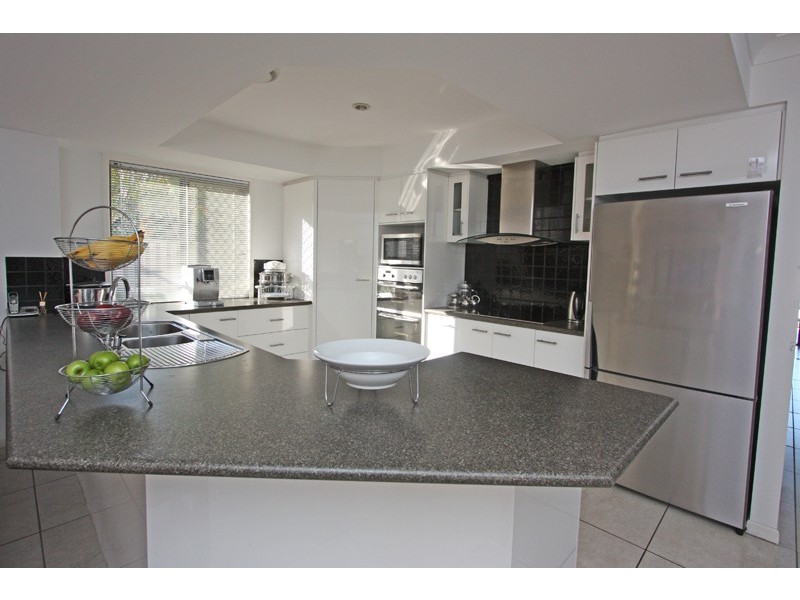 14 Mellum Cct, Pacific Pines QLD 4211