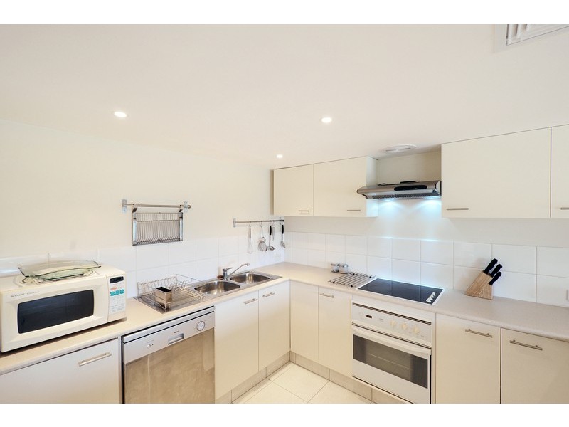 2004/6 Crestridge Crescent, Oxenford QLD 4210