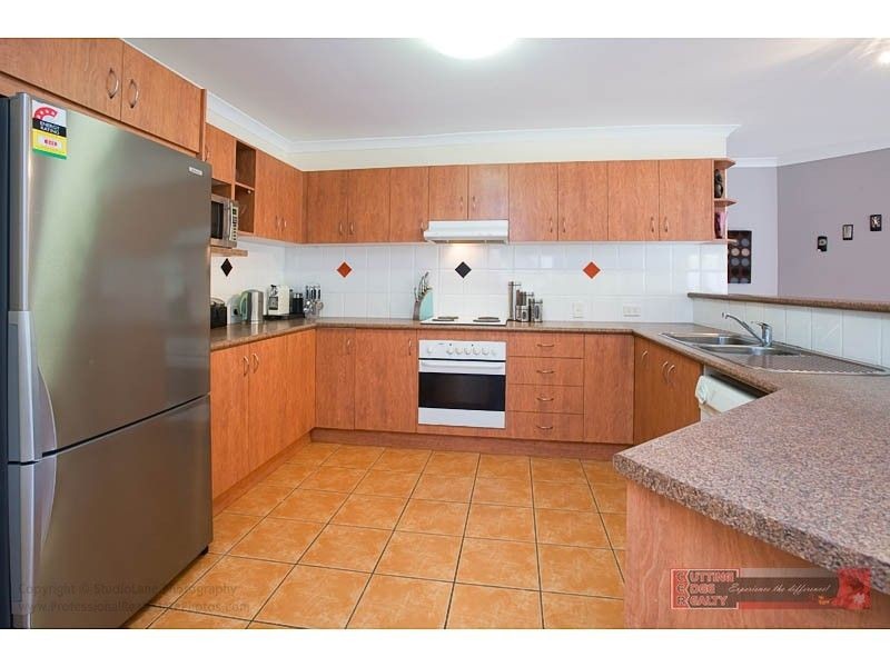12 Pago Terrace, Pacific Pines QLD 4211