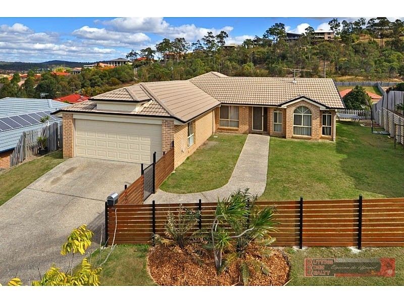 12 Pago Terrace, Pacific Pines QLD 4211