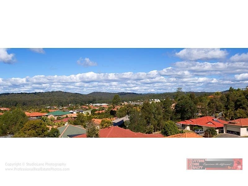 12 Pago Terrace, Pacific Pines QLD 4211