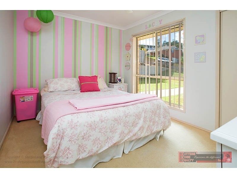 12 Pago Terrace, Pacific Pines QLD 4211