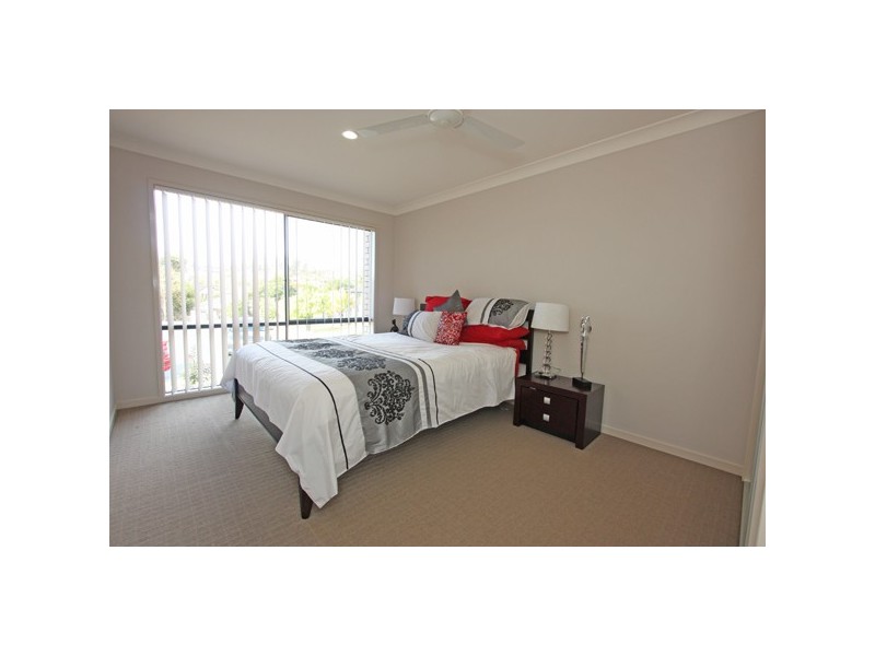 21  Duice Ct, Oxenford QLD 4210