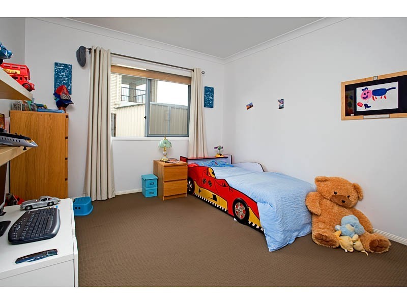 18 WUNBURRA CIRCLE, Pacific Pines QLD 4211