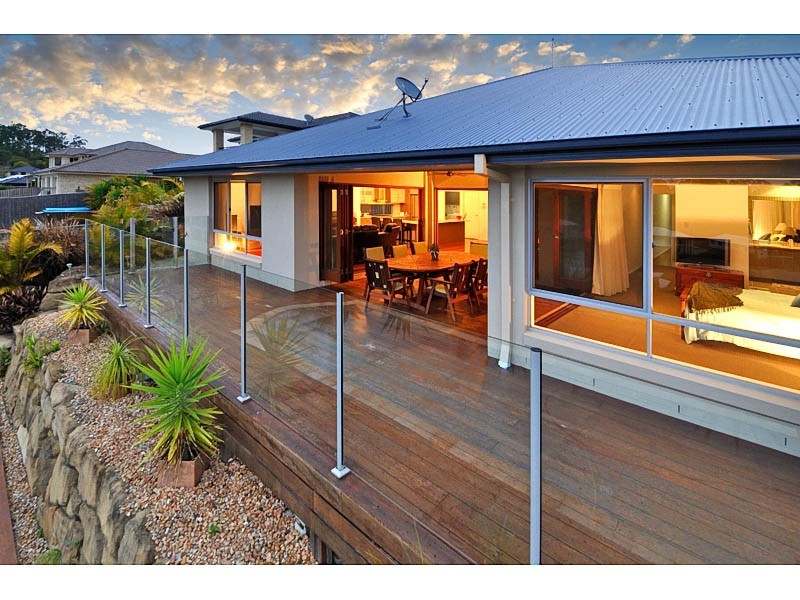 18 WUNBURRA CIRCLE, Pacific Pines QLD 4211