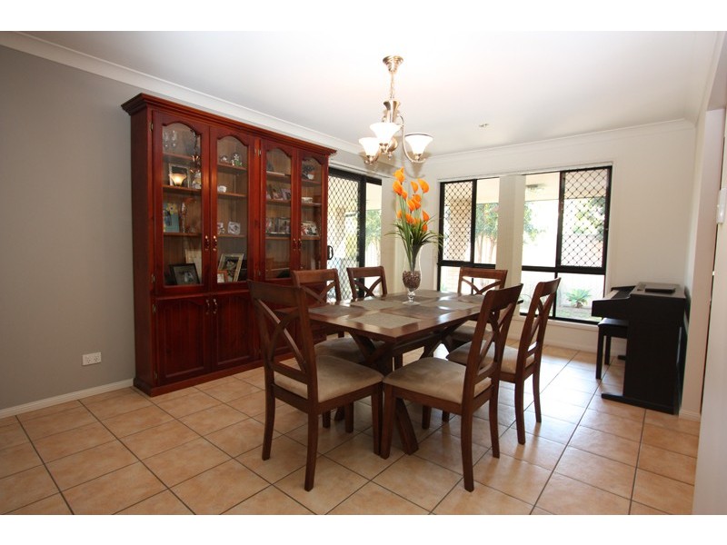 40  Buffalo Cres, Pacific Pines QLD 4211