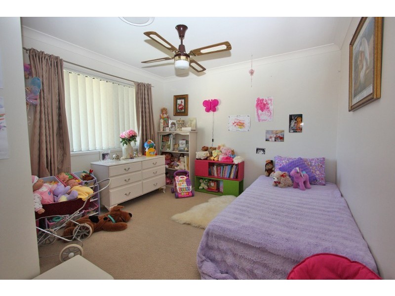 40  Buffalo Cres, Pacific Pines QLD 4211