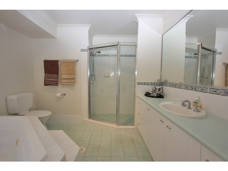 40  Buffalo Cres, Pacific Pines QLD 4211