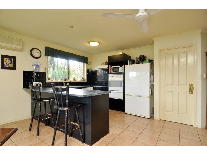 2 Bonin Close, Pacific Pines QLD 4211