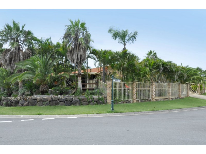 2 Bonin Close, Pacific Pines QLD 4211