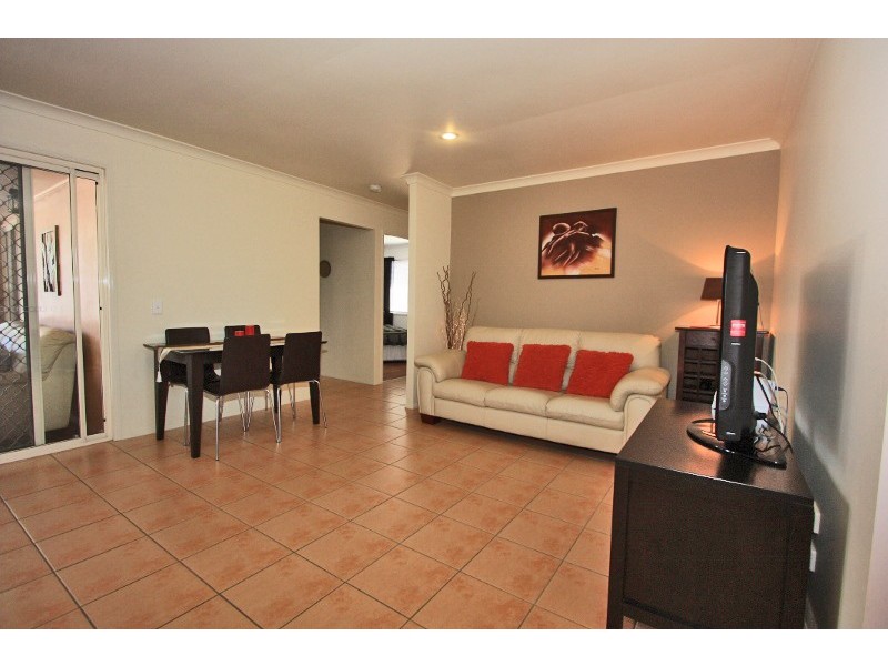 16 Molokai Cres, Pacific Pines QLD 4211