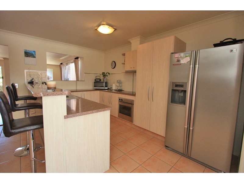 16 Molokai Cres, Pacific Pines QLD 4211