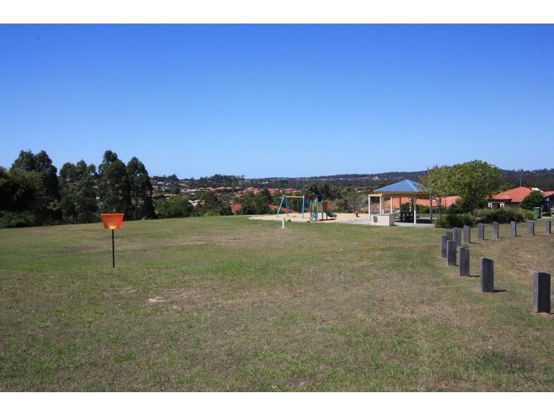 16 Molokai Cres, Pacific Pines QLD 4211