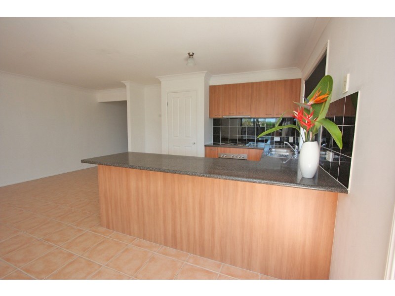 5 Elimbah Street, Pacific Pines QLD 4211