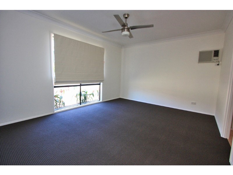 5 Elimbah Street, Pacific Pines QLD 4211