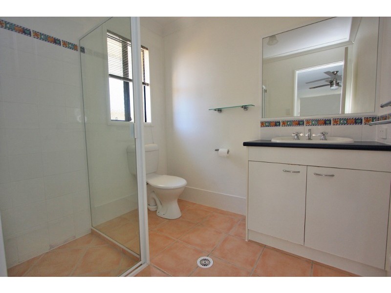 5 Elimbah Street, Pacific Pines QLD 4211