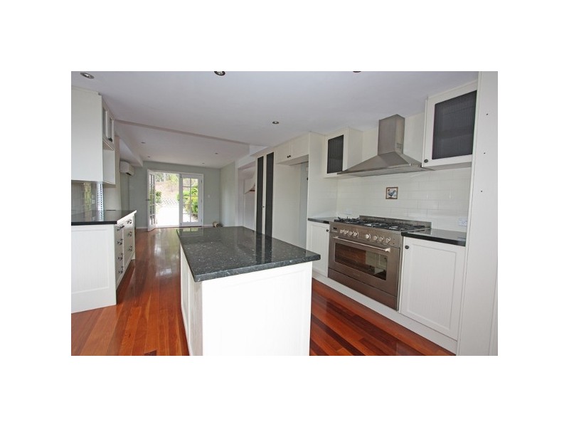 90 HOLLYROOD PL, Maudsland QLD 4210