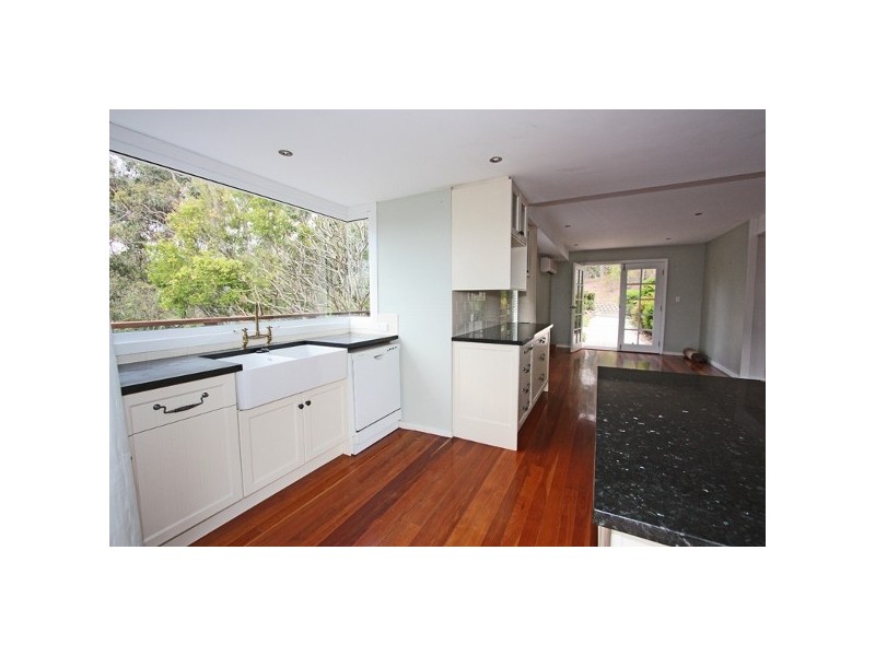 90 HOLLYROOD PL, Maudsland QLD 4210