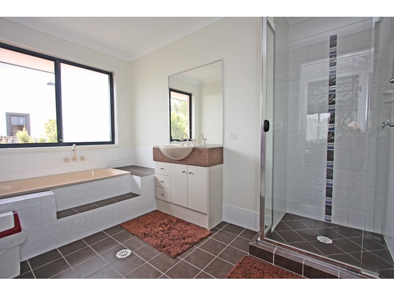 21  Hillary Cct, Pacific Pines QLD 4211