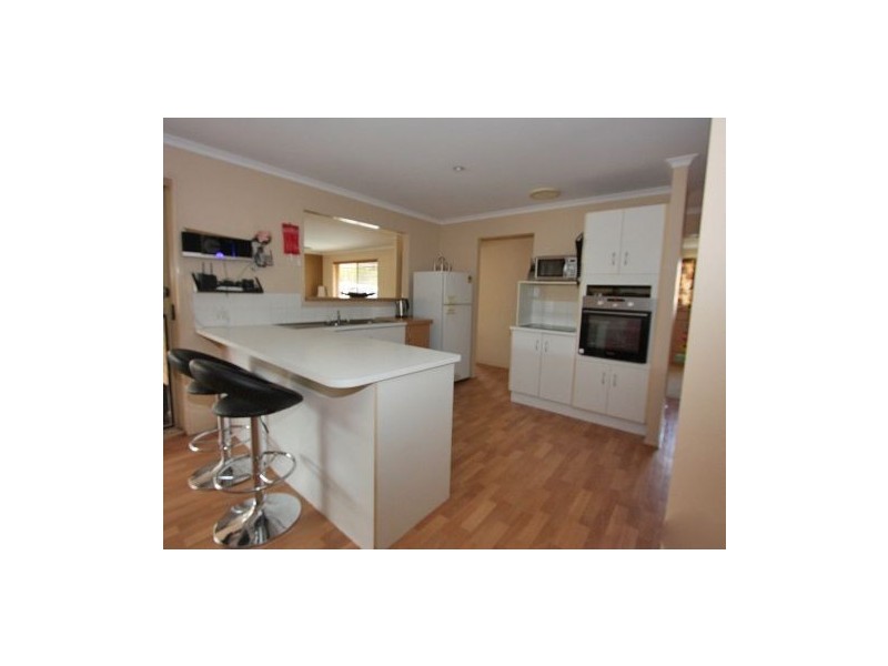 37 Village Way, Oxenford QLD 4210