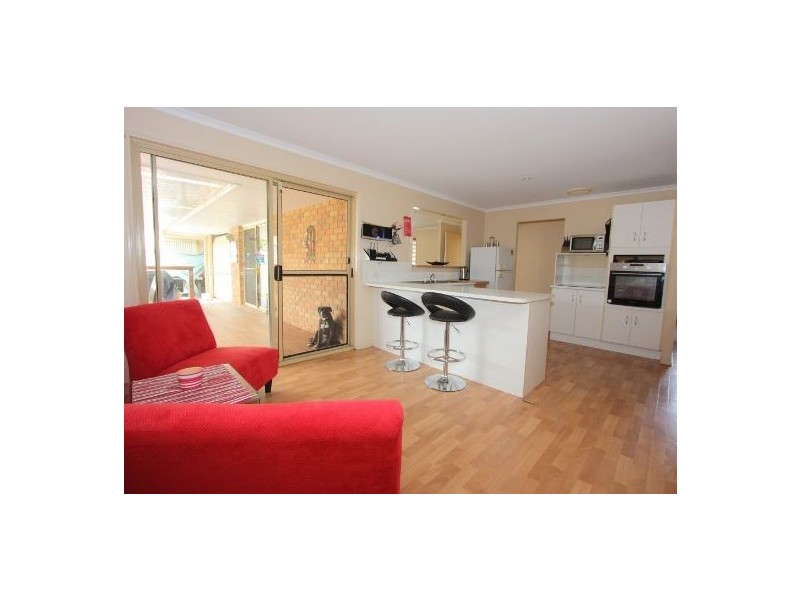 37 Village Way, Oxenford QLD 4210