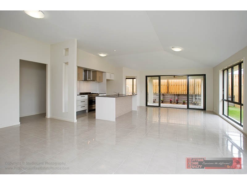 5 Bunderoo cct, Pimpama QLD 4209