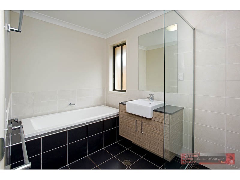 5 Bunderoo cct, Pimpama QLD 4209