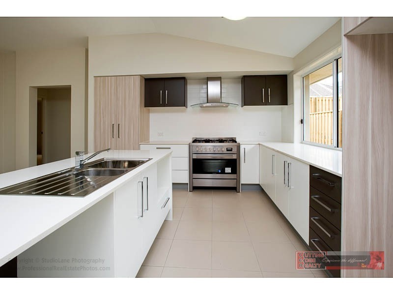 5 Bunderoo cct, Pimpama QLD 4209