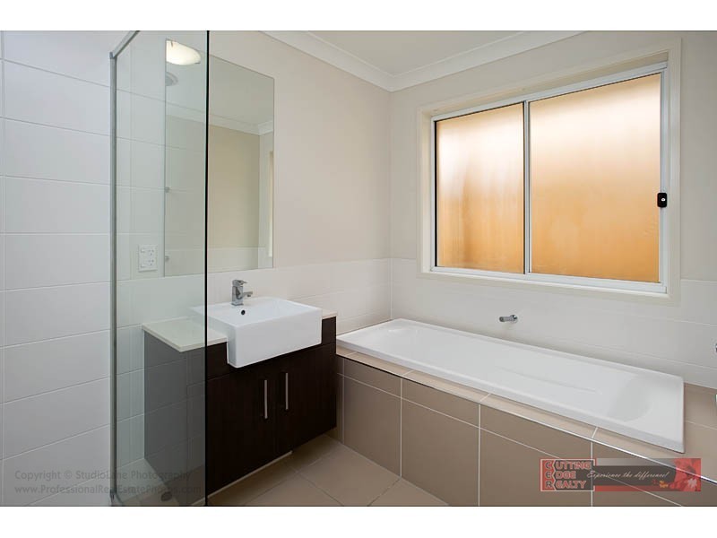 5 Bunderoo cct, Pimpama QLD 4209