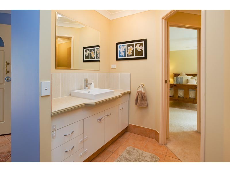 26 Bonin Close, Pacific Pines QLD 4211