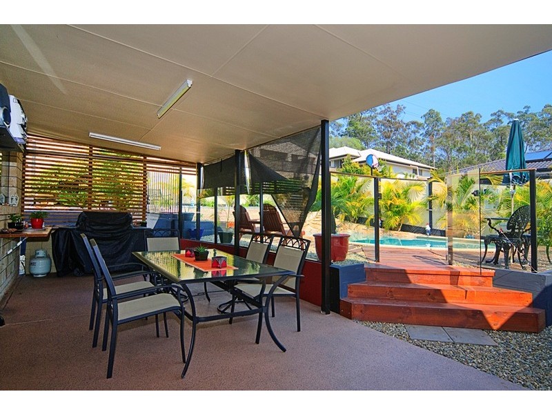 89 Roberts Drive, Maudsland QLD 4210